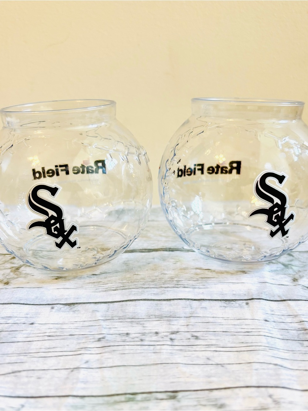 HTF Chicago White Sox Rate Field Baseball Fastball Fishbowl Souvenir Cups (2)